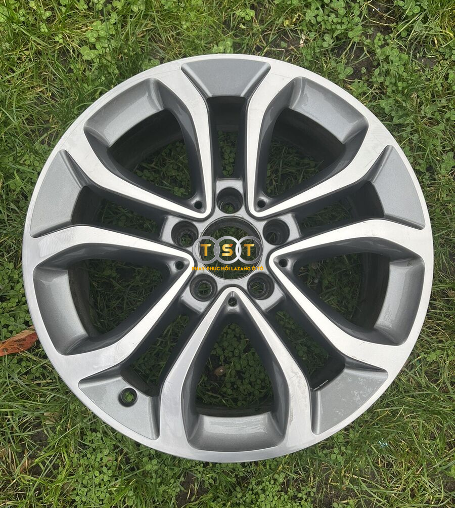 Phay Lazang C-Class 17 Inch