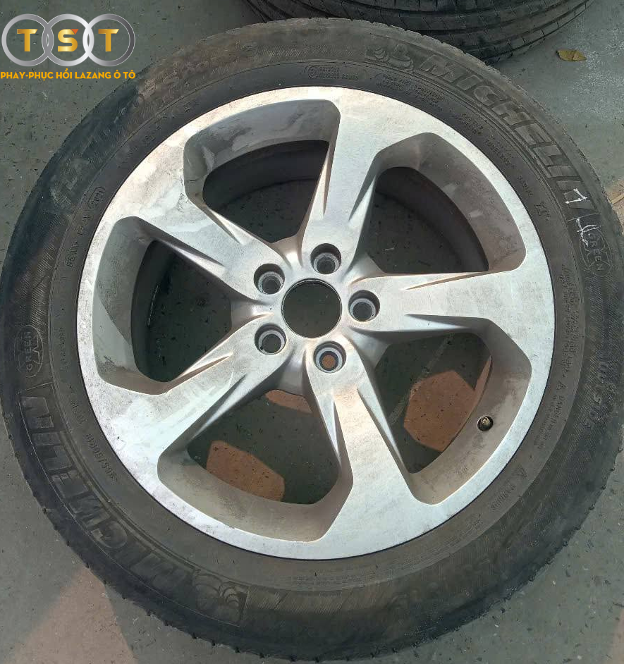 Phay Lazang LUX SA - 19 Inch