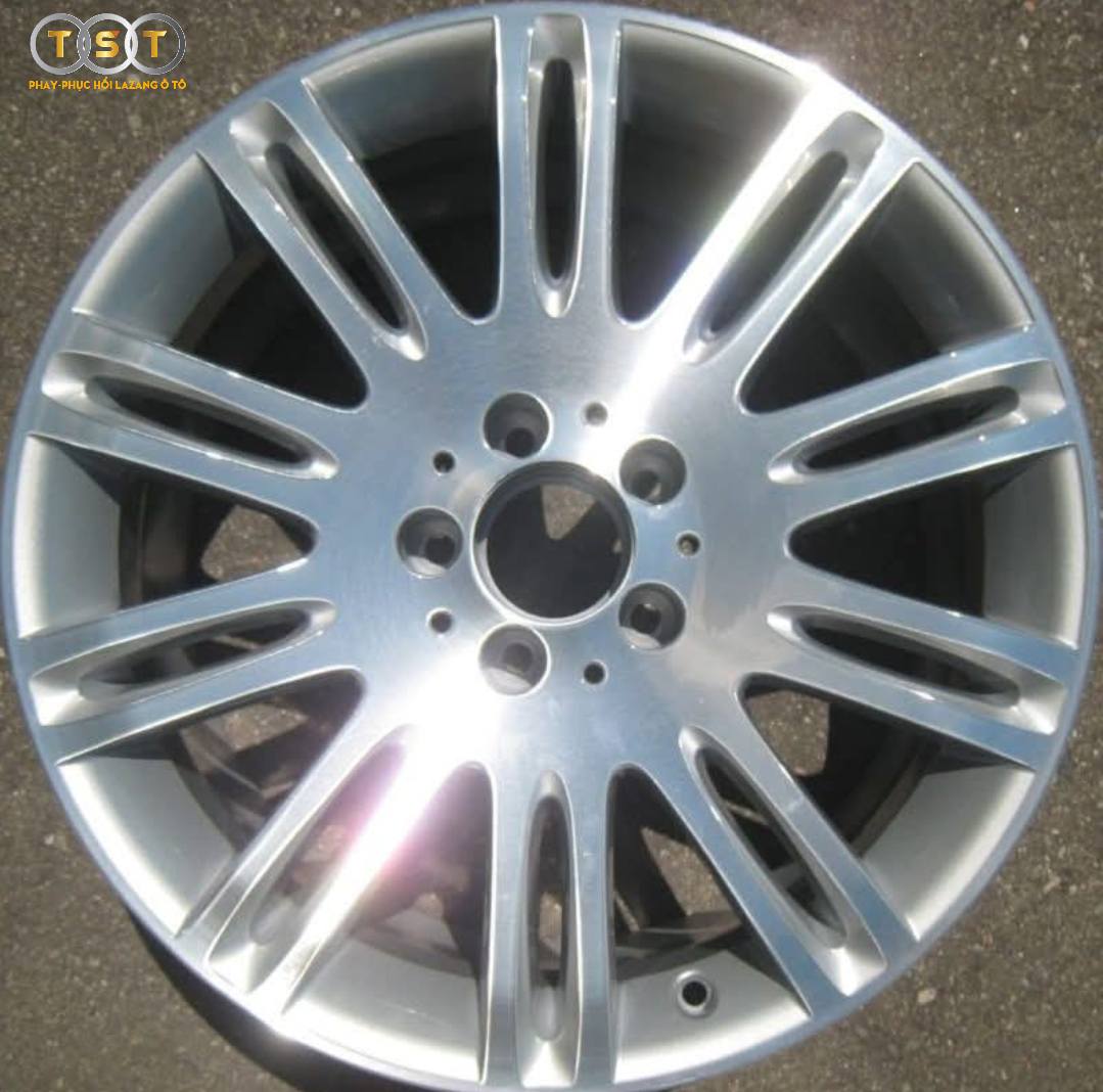 Hàn Lazang Mercedes E-Class 18 Inch