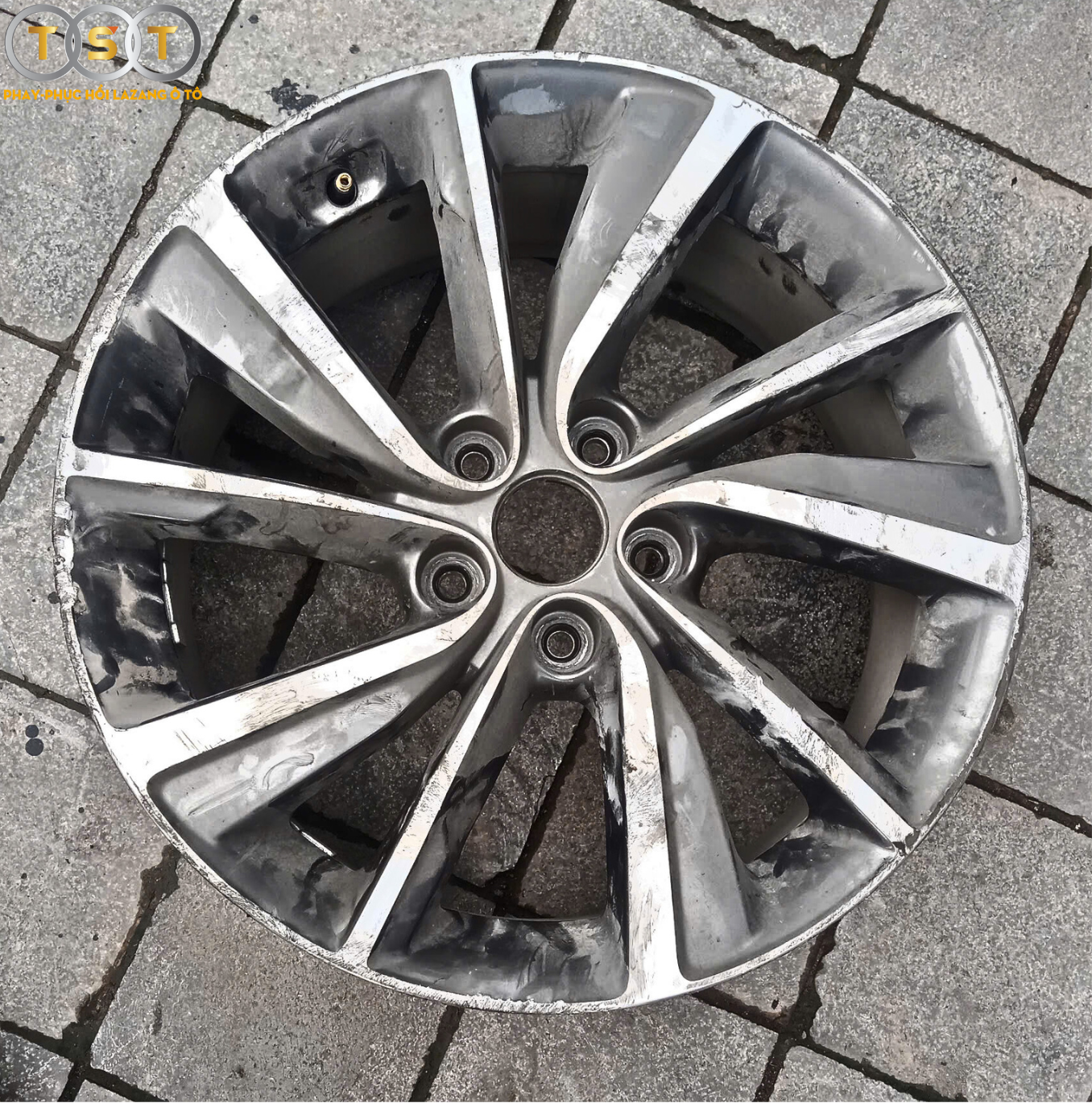 Phay Lazang Santa Fe - 18 Inch