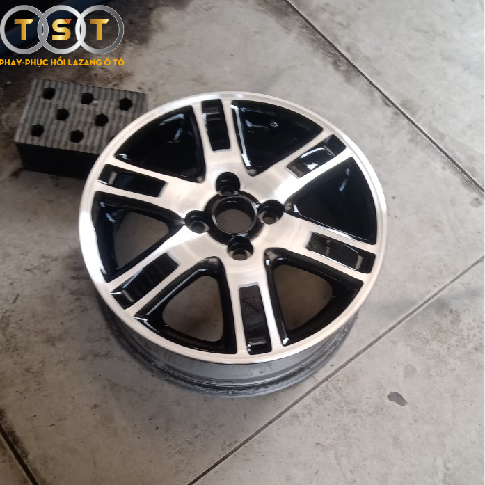 Sơn Lazang Toyota IQ - 15 Inch