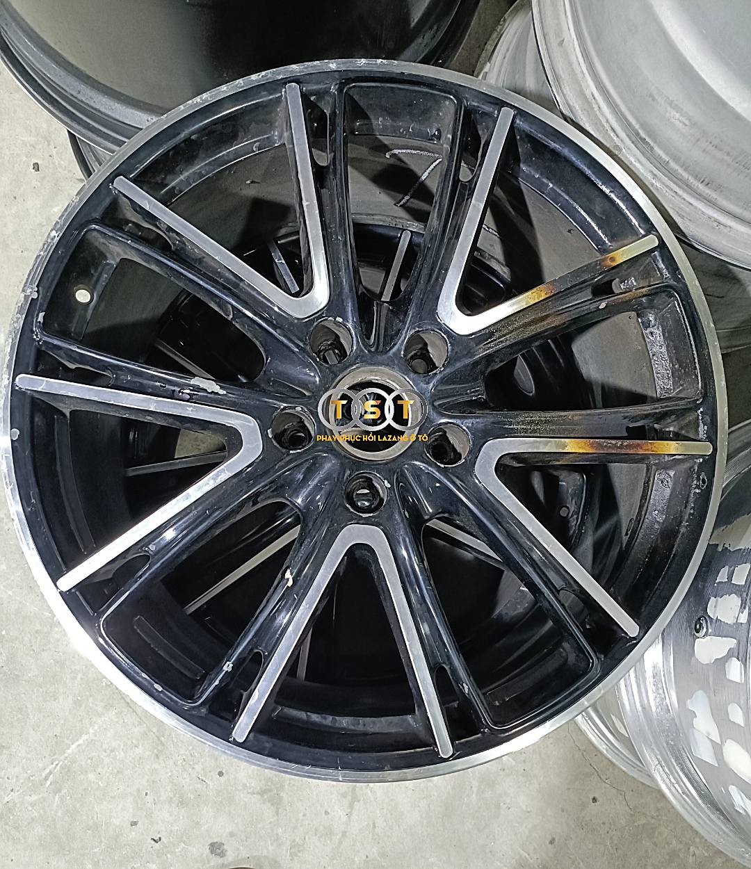 Phay Lazang Porsche