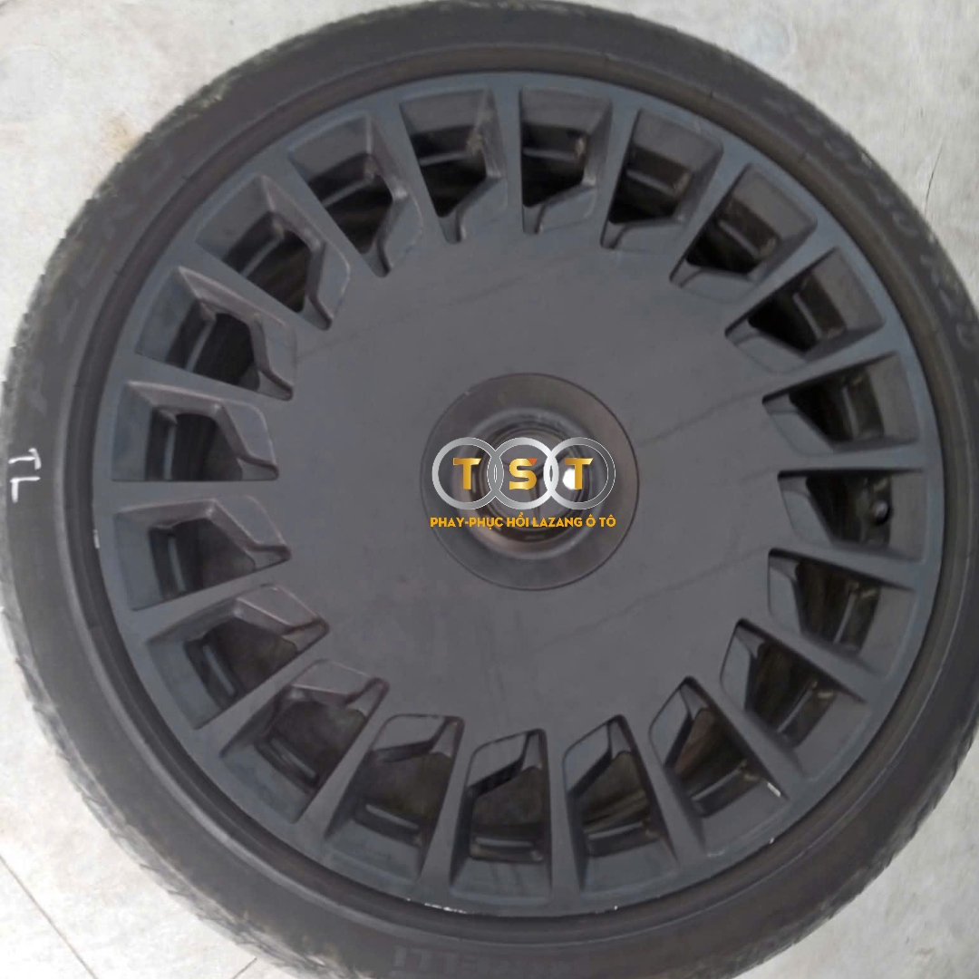 Phay Lazang Mercedes Maybach