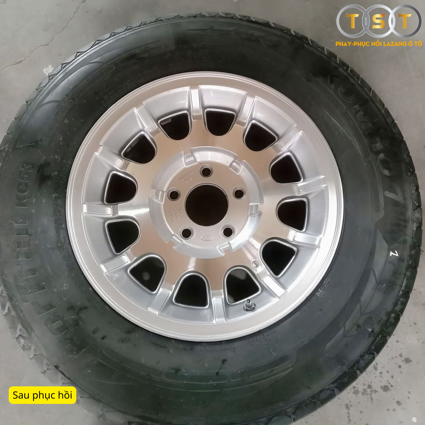 Phay Lazang Ford Crown Victoria - 15 Inch