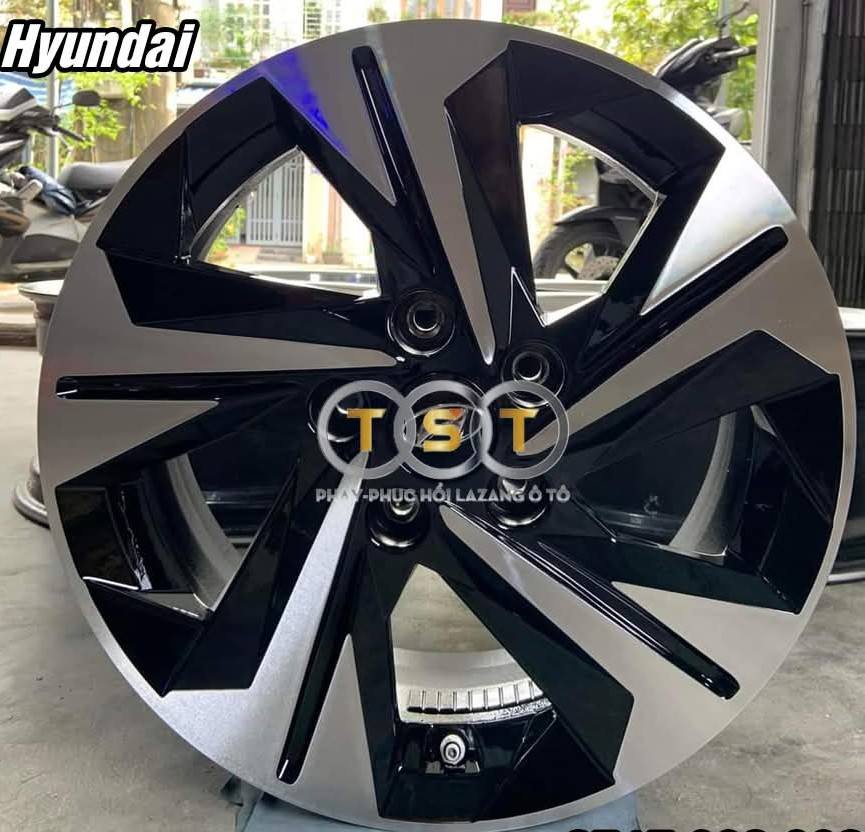 Phay Lazang Hyundai Elantra (2021-2023) - 16 Inch