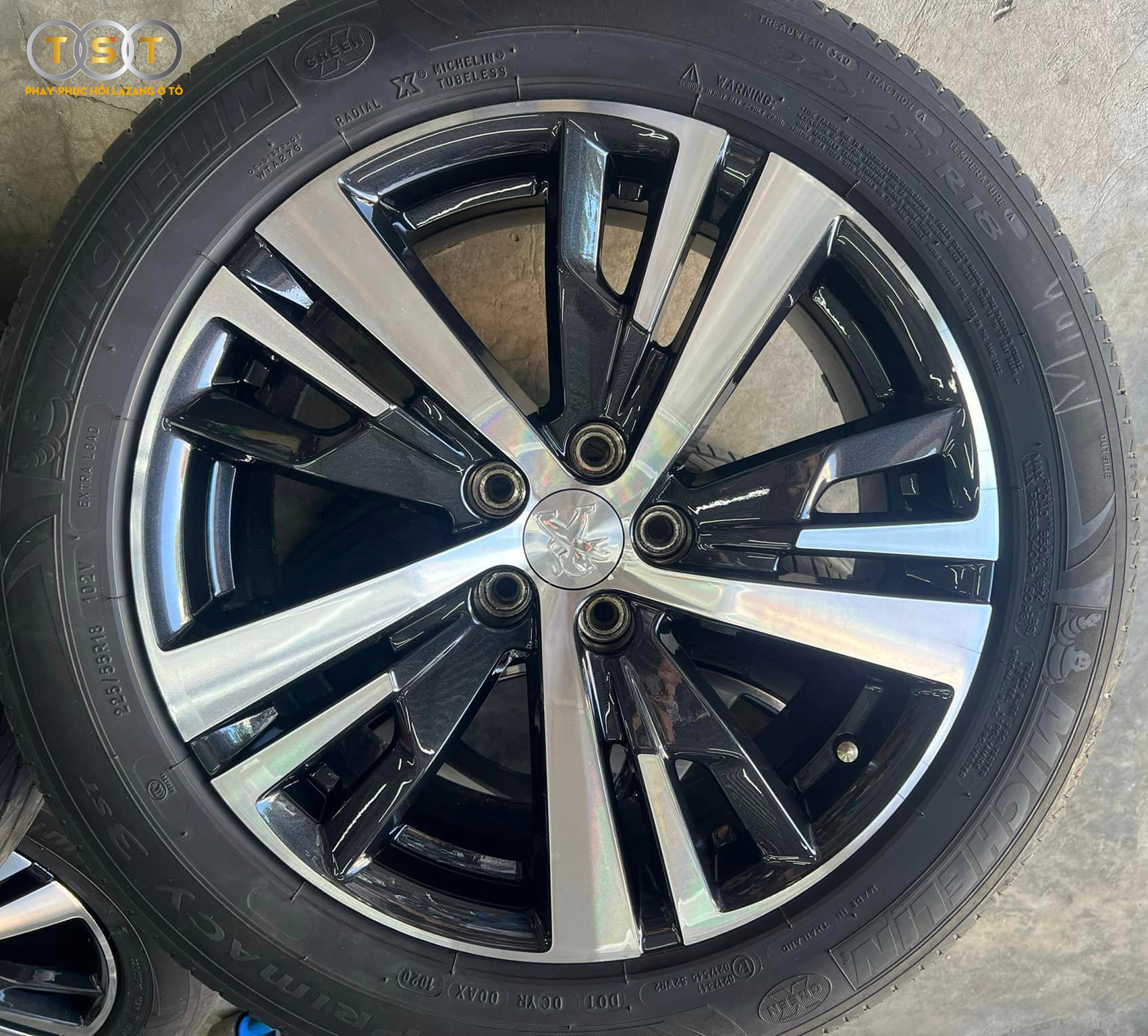 Phay Lazang Peugeot (3008GT, 5008GT) - 18 Inch