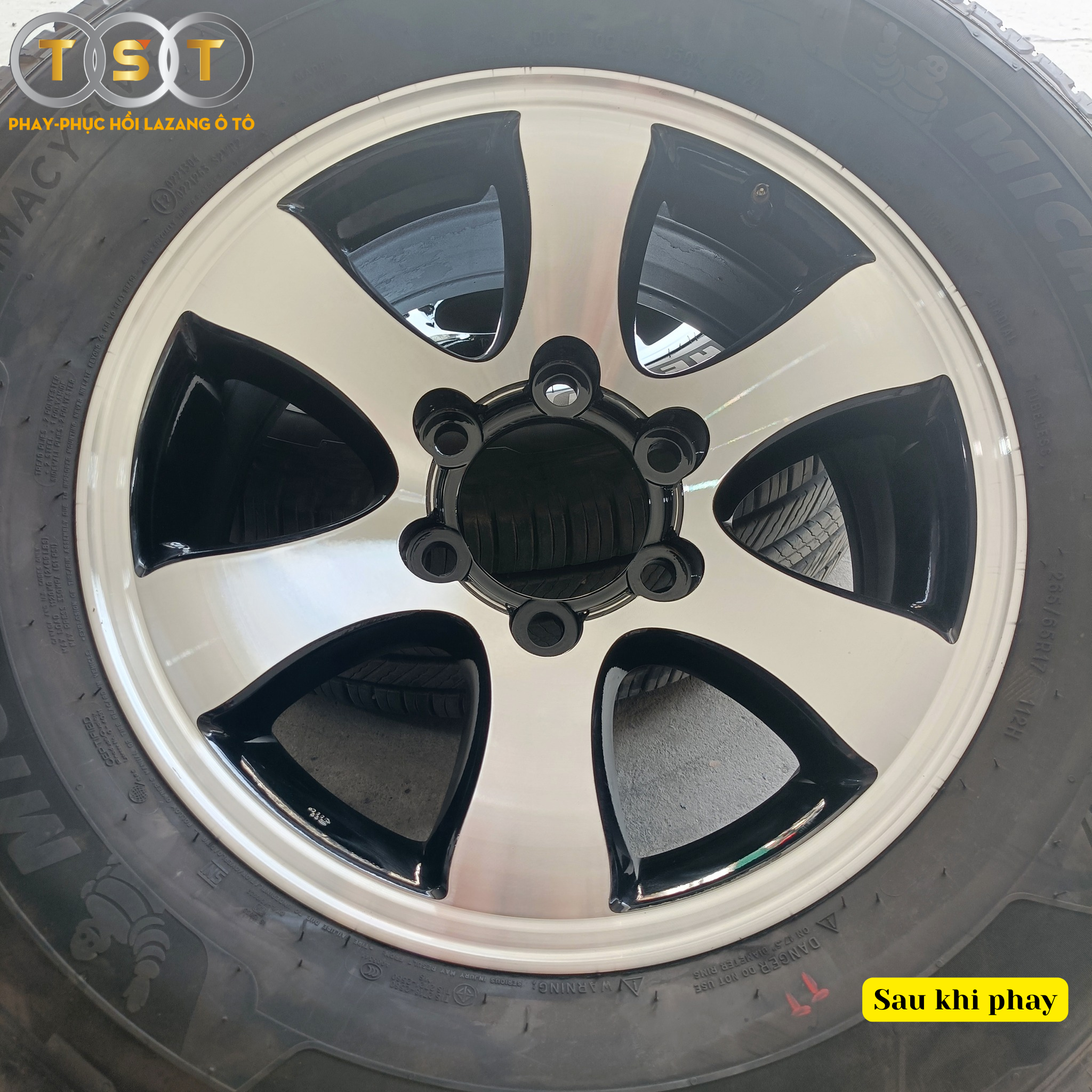 Phay Lazang Landcruiser Prado - 17 Inch