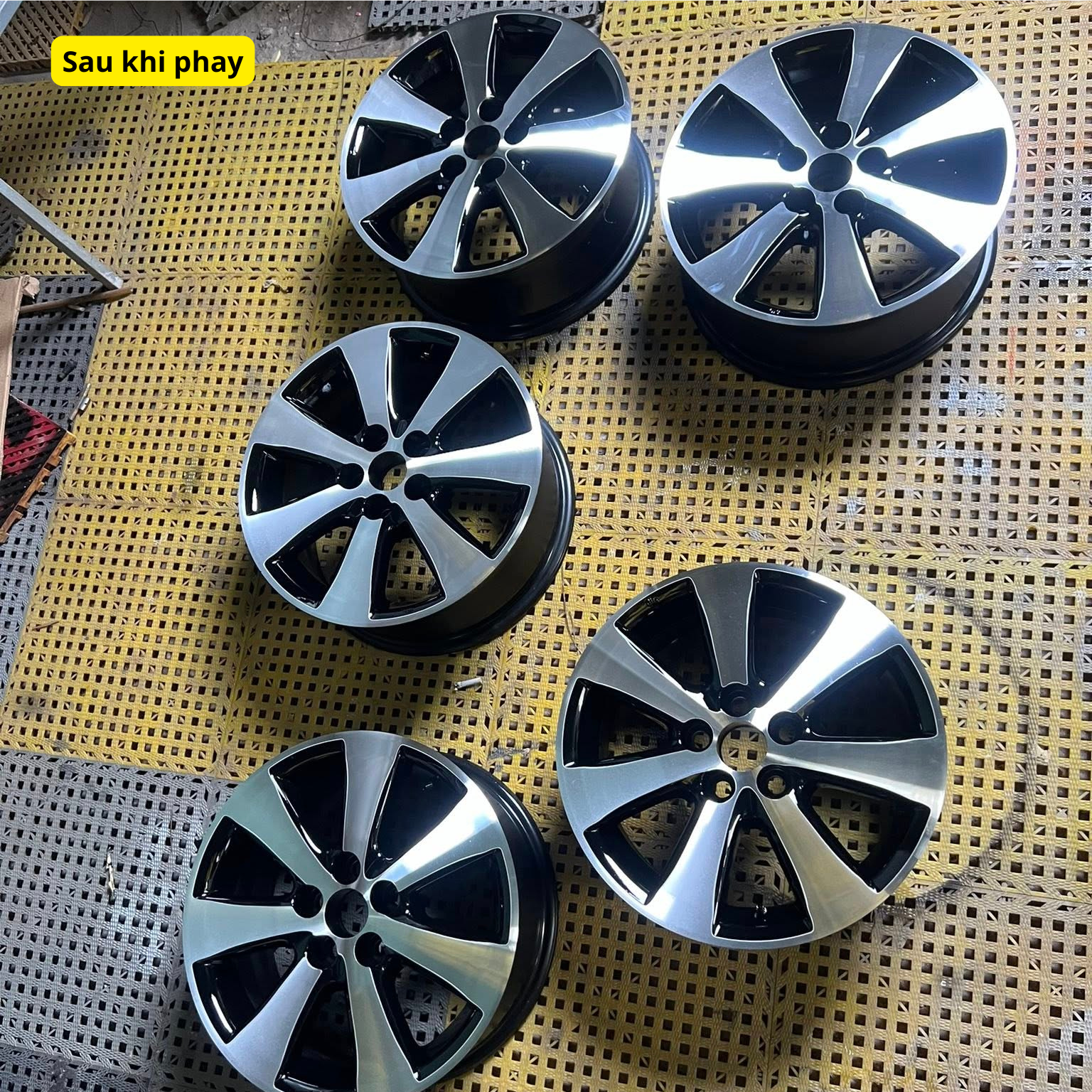Phay Lazang Toyota Altis 2015 - 15 Inch
