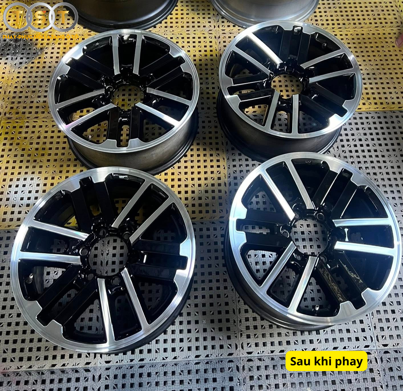 Phay Lazang Toyota Hilux SR5 - 17 Inch