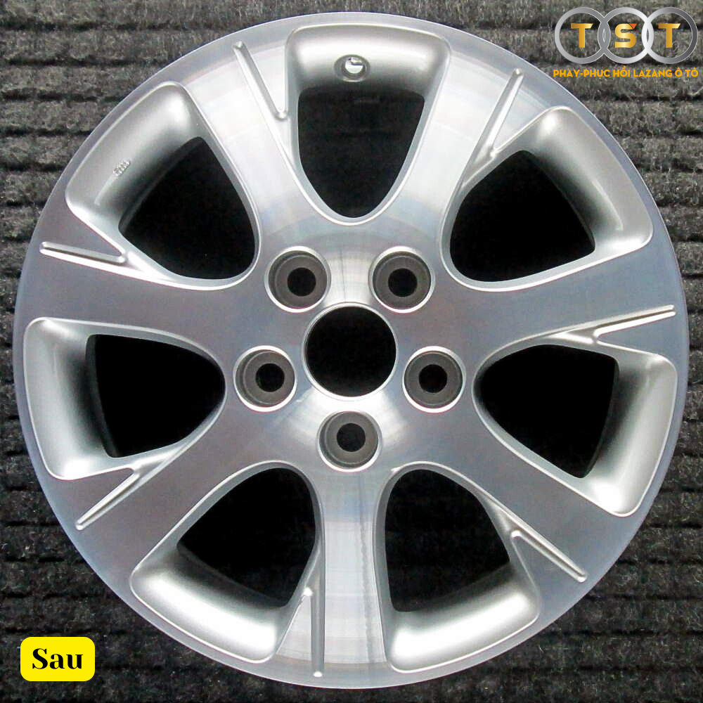 Phay Lazang Toyota Camry (2004-2006) - 16 Inch