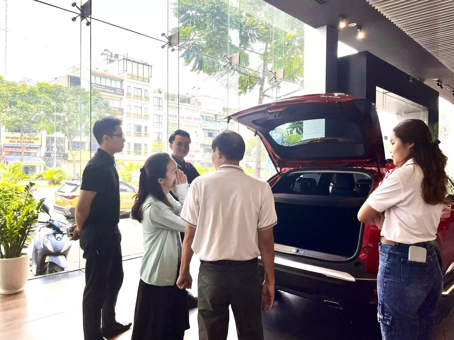 Nên Bán Xe Xăng Mua VF6 Hay Giữ Lại Và Mua Thêm VF3?