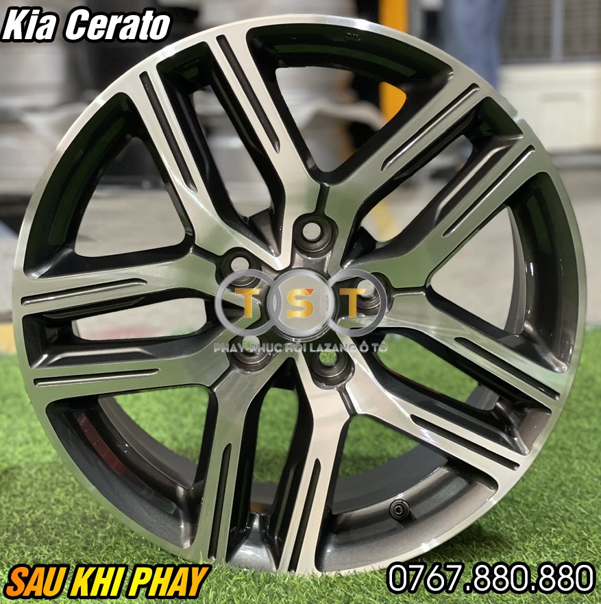 Phay Lazang KIA Cerato (2019) - 17 Inch