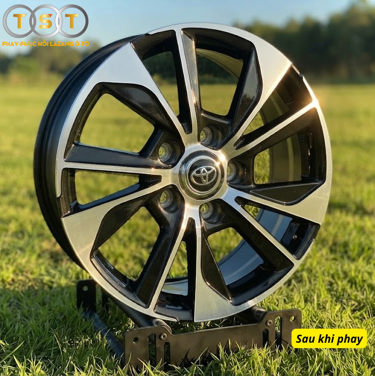 Phay Lazang Land Cruiser LC200 (2020) - 20 Inch
