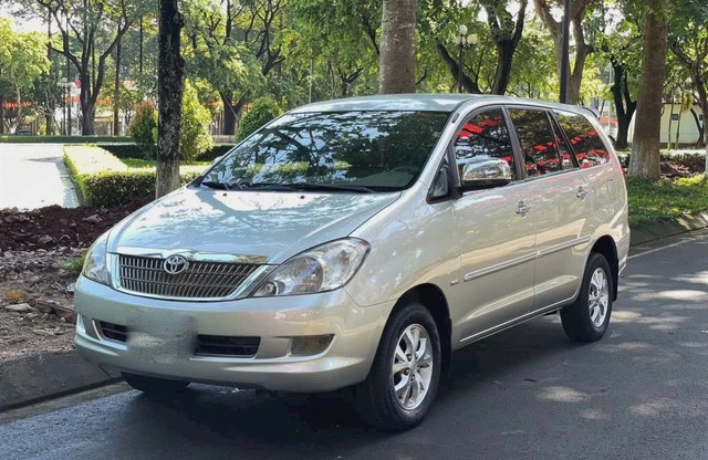 Có 200 Triệu Nên Mua Xe 7 Chỗ Cũ? Đừng Quyết Định Khi Chưa Biết Điều Này