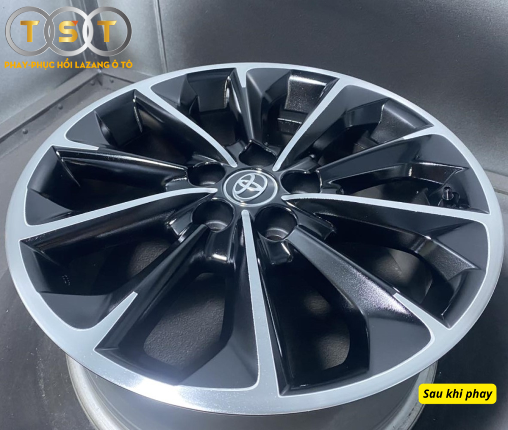 Phay Lazang Toyota Corolla Altis (2021-2024) - 16 Inch