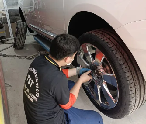 Nắn Mặt Ngoài Lazang - 17 Inch