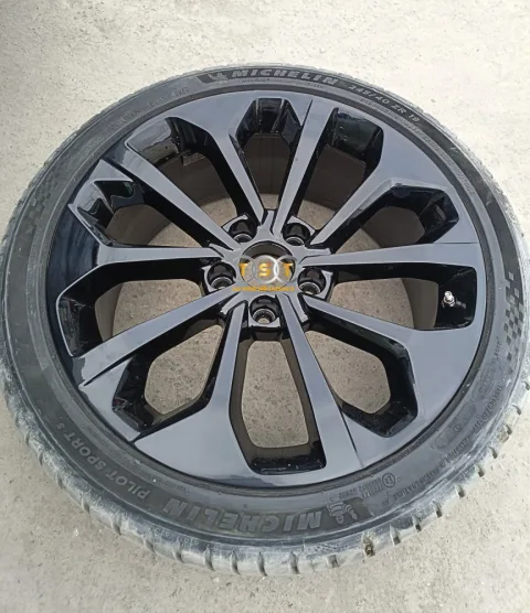 Sơn Lazang Vinfast LUX A - 19 Inch