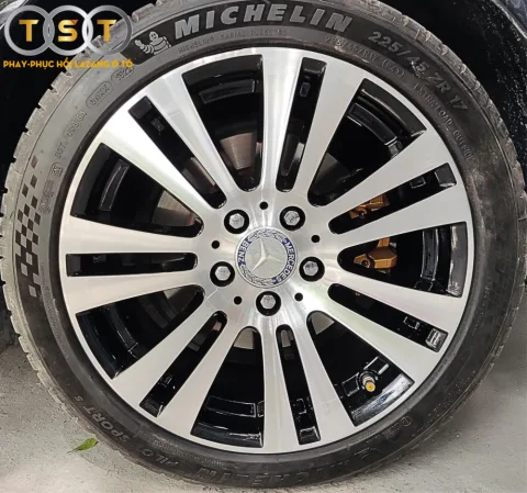 Phay Lazang Mercedes-Benz (C200, C250, C300, C350, W204) - 17 Inch