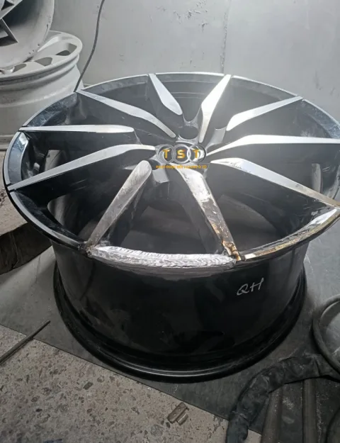 Phay Lazang XS Aston Martin - 20 Inch