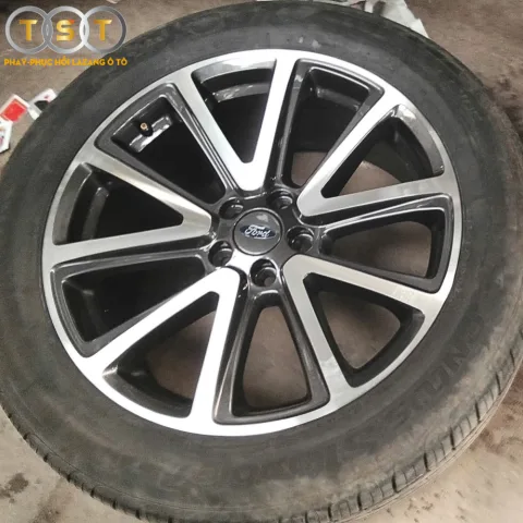 Phay Lazang Ford Explorer - 20 Inch