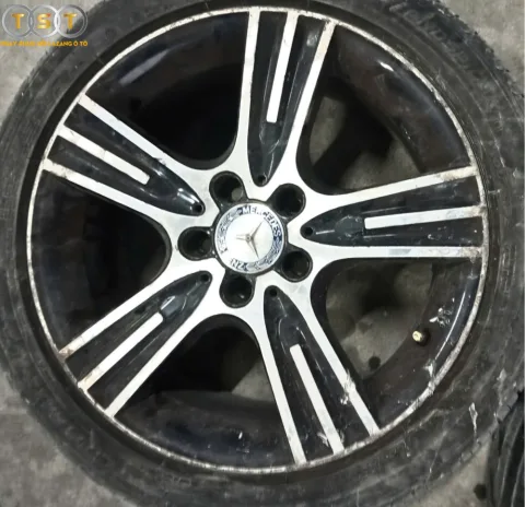 Phay Lazang Mercedes C-Class W204 - 17 Inch