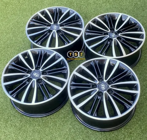 Lazang Hyundai Kona 17 Inch - Mã HUD02