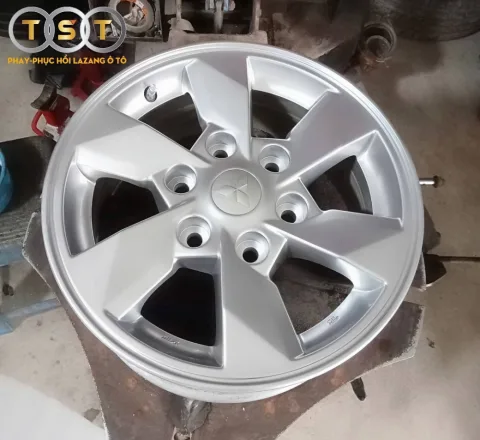 Sơn Lazang Mitsubishi Triton - 16 Inch