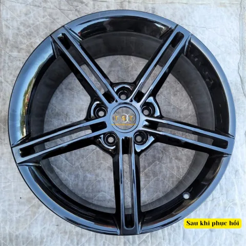 Sơn Lazang Porsche Taycan 9J1
