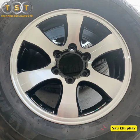 Phay Lazang Landcruiser Prado - 17 Inch