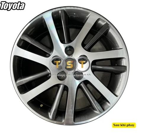 Phay Lazang Toyota Camry (2010-2014) - 17 Inch