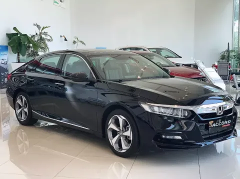 Honda Accord Tạm Ngừng Bán Tại Việt Nam: Vì Sao Sedan Hạng D Hụt Hơi?