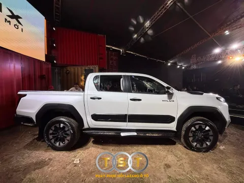 Thông Số Kỹ Thuật Toyota Hilux 2026: Bán Tải “Lột Xác” Soán Ngôi Thị Trường?