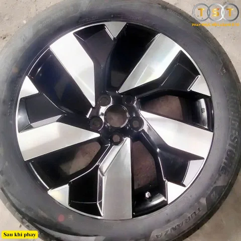 Phay Lazang Mitsubishi Destinator - 18 Inch