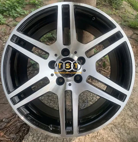 Phay Lazang Mercedes-Benz C300 - 17 Inch