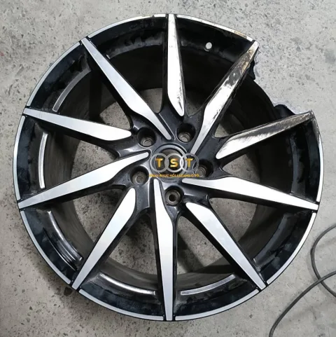Hàn Lazang Aston Martin - 20 Inch