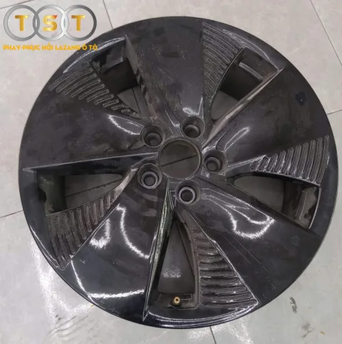 Lazang Vinfast VF7 Eco - 18inch - Vin11